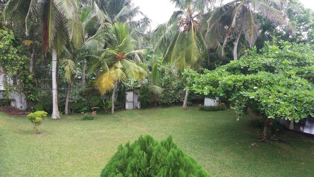 4 Seasons Guesthouse Hikkaduwa Dış mekan fotoğraf