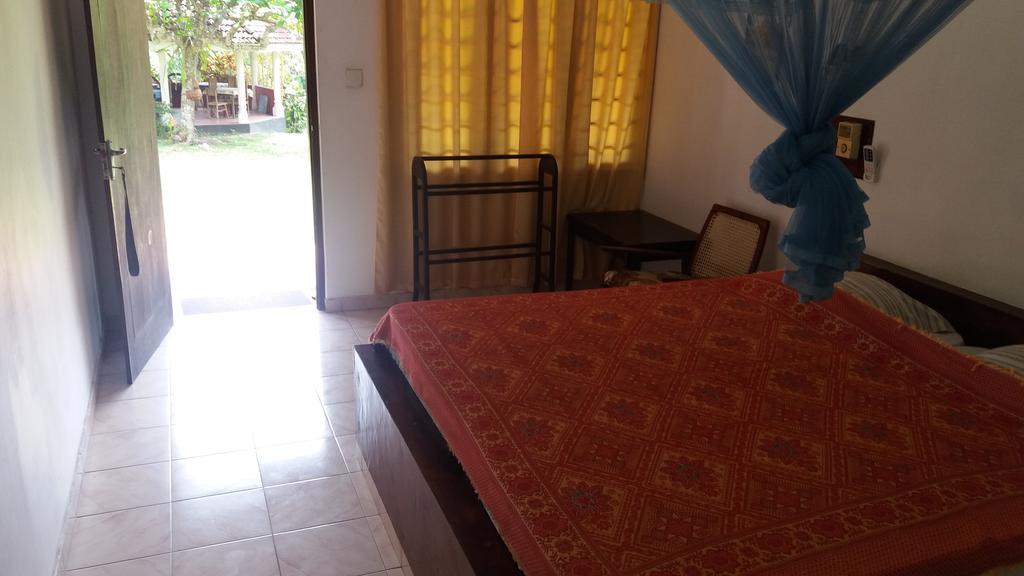 4 Seasons Guesthouse Hikkaduwa Dış mekan fotoğraf