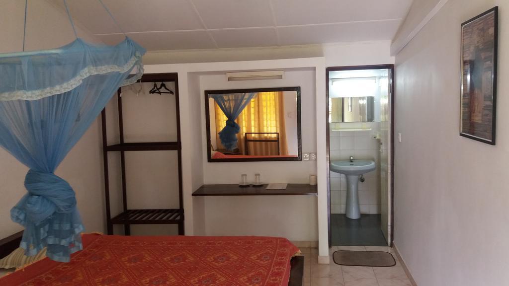 4 Seasons Guesthouse Hikkaduwa Dış mekan fotoğraf