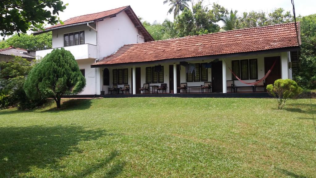 4 Seasons Guesthouse Hikkaduwa Dış mekan fotoğraf